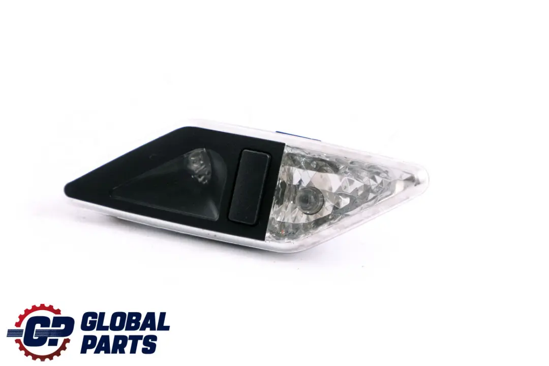 Luz Trasera De Lectura Interior Derecha para BMW E46 con número de pieza 8375586 BMW E46 Luz Trasera De Lectura Interior Derecha - SKU 8375586 - Número de pieza 8375586