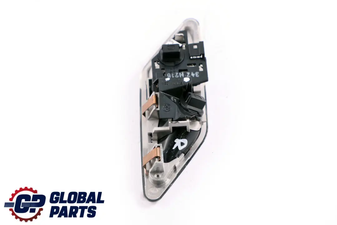 Lampe de Lecture Interieure Lampe Arriere Droite pour BMW E46 à propos du numéro de pièce 8375586 BMW E46 Lampe de Lecture Interieure Lampe Arriere Droite - SKU 8375586 - Numéro de pièce 8375586