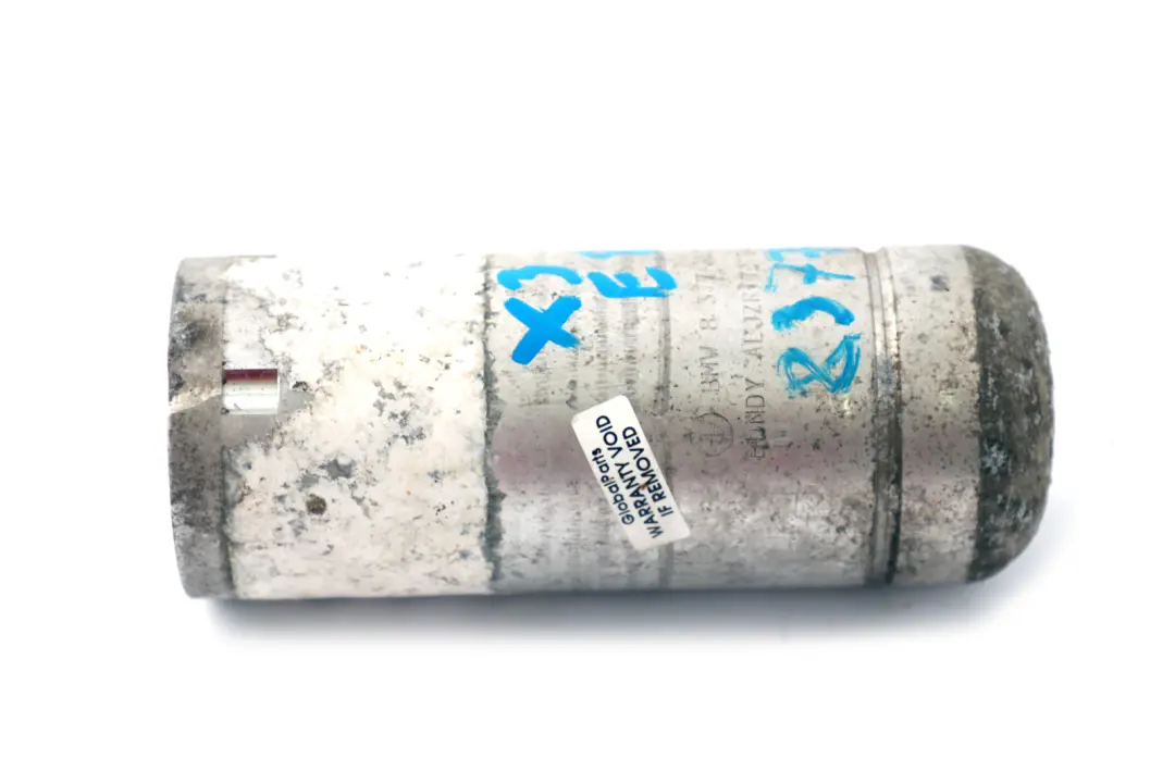 Trocknerflasche Klimaanlage 8377330 3404341 für BMW 3 5 7 X3 er E38 E39 E46 E83 mit Teilenummer 8377332 BMW 3 5 7 X3 er E38 E39 E46 E83 Trocknerflasche Klimaanlage 8377330 3404341 - SKU 8377332 - Teilenummer 8377332