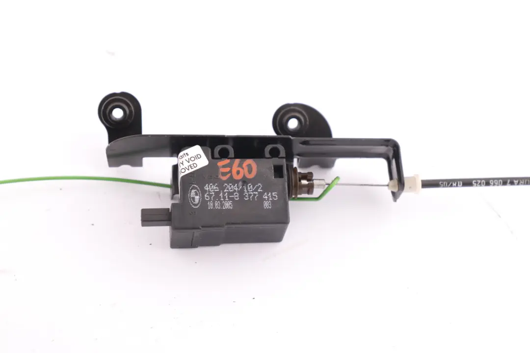 Fillter Flap Cover Actuator to BMW E60 E61 E63 E64 Fuel with Part number 8377415 BMW E60 E61 E63 E64 Fuel Fillter Flap Cover Actuator - SKU 8377415 - Part number 8377415