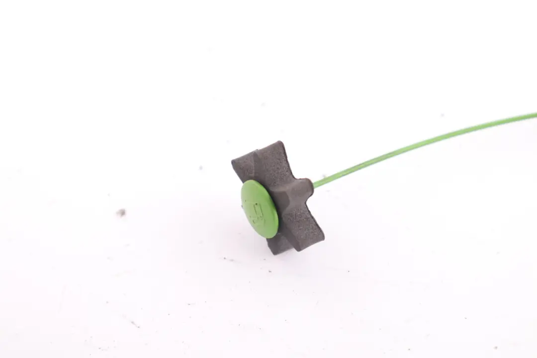 Fillter Flap Cover Actuator to BMW E60 E61 E63 E64 Fuel with Part number 8377415 BMW E60 E61 E63 E64 Fuel Fillter Flap Cover Actuator - SKU 8377415 - Part number 8377415