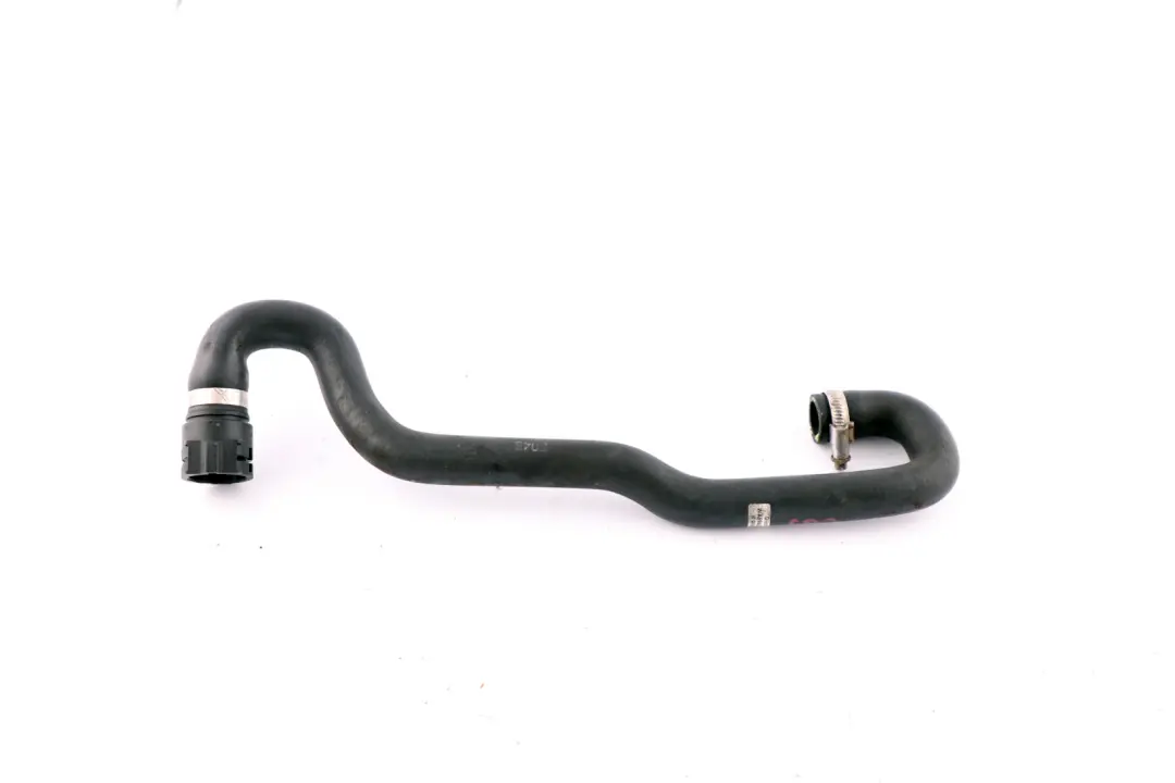 BMW E65 E66 E67 Manguera Adicional Válvula de la Bomba de Agua - SKU 8377698 - Número de pieza 8377698