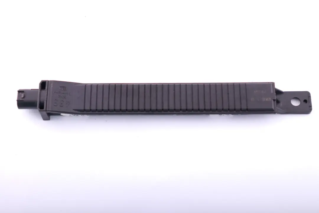 Reception Antenna RDC 433MHZ to BMW 3 5 7 X5 Series E38 E39 E46 E53 E65 with Part number 8378753 BMW 3 5 7 X5 Series E38 E39 E46 E53 E65 Reception Antenna RDC 433MHZ - SKU 8378753 - Part number 8378753