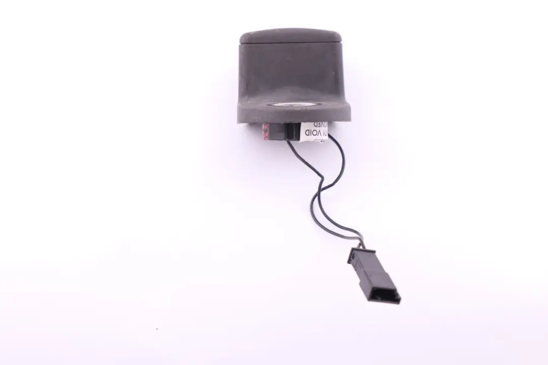 BMW E46 E91 E61 Bouton Clé Lunette Arrière Avec Micro Interrupteur - SKU 8378939 - Numéro de pièce 8378939