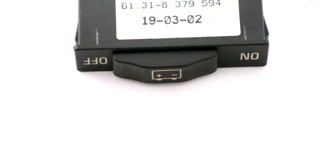 Schalter Distribution 6131 für BMW 7 er E65 E66 E67 mit Teilenummer 8379594 BMW 7 er E65 E66 E67 Schalter Distribution 6131 - SKU 8379594 - Teilenummer 8379594