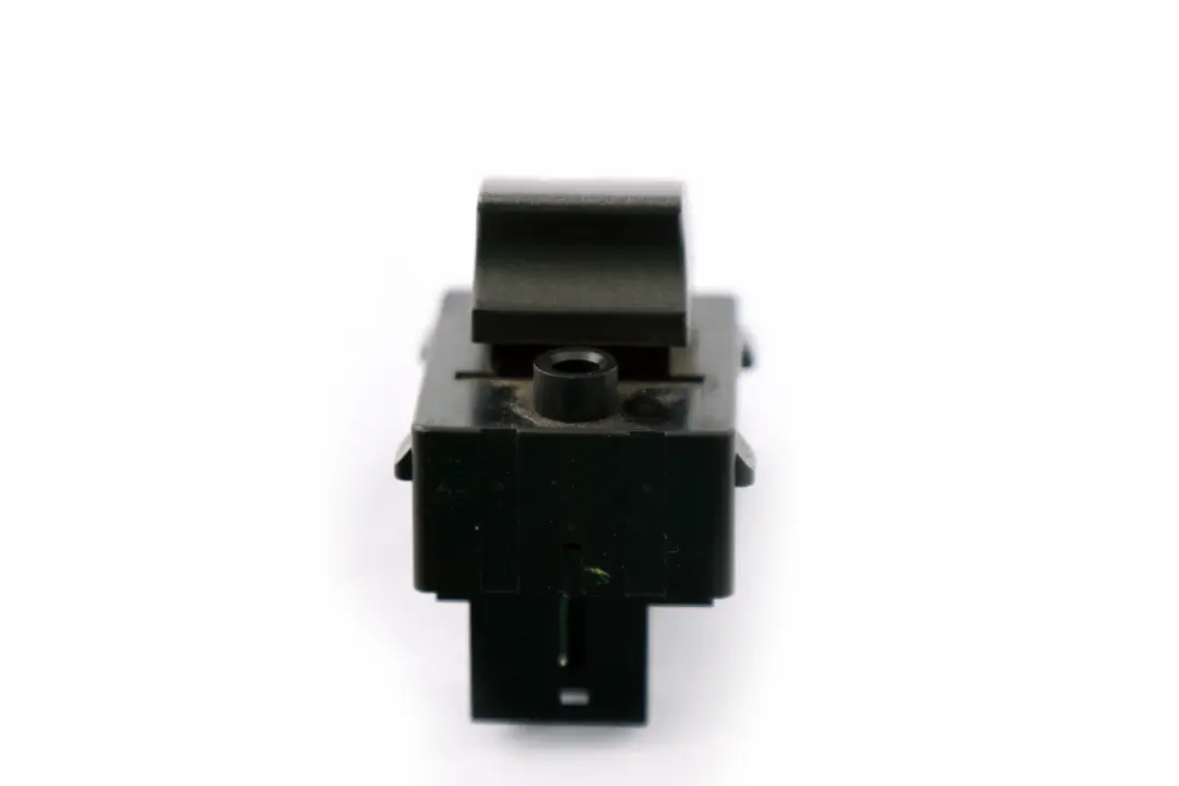 BMW 7 Serie E65 E66 E67 Interrupteur Leve-vitre 6131 - SKU 8379597 - Numéro de pièce 8379597