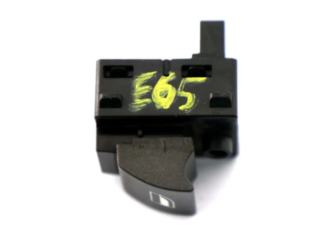 Interruptor Elevalunas Boton para BMW E65 E66 E67 con número de pieza 8379597 BMW E65 E66 E67 Interruptor Elevalunas Boton - SKU 8379597 - Número de pieza 8379597