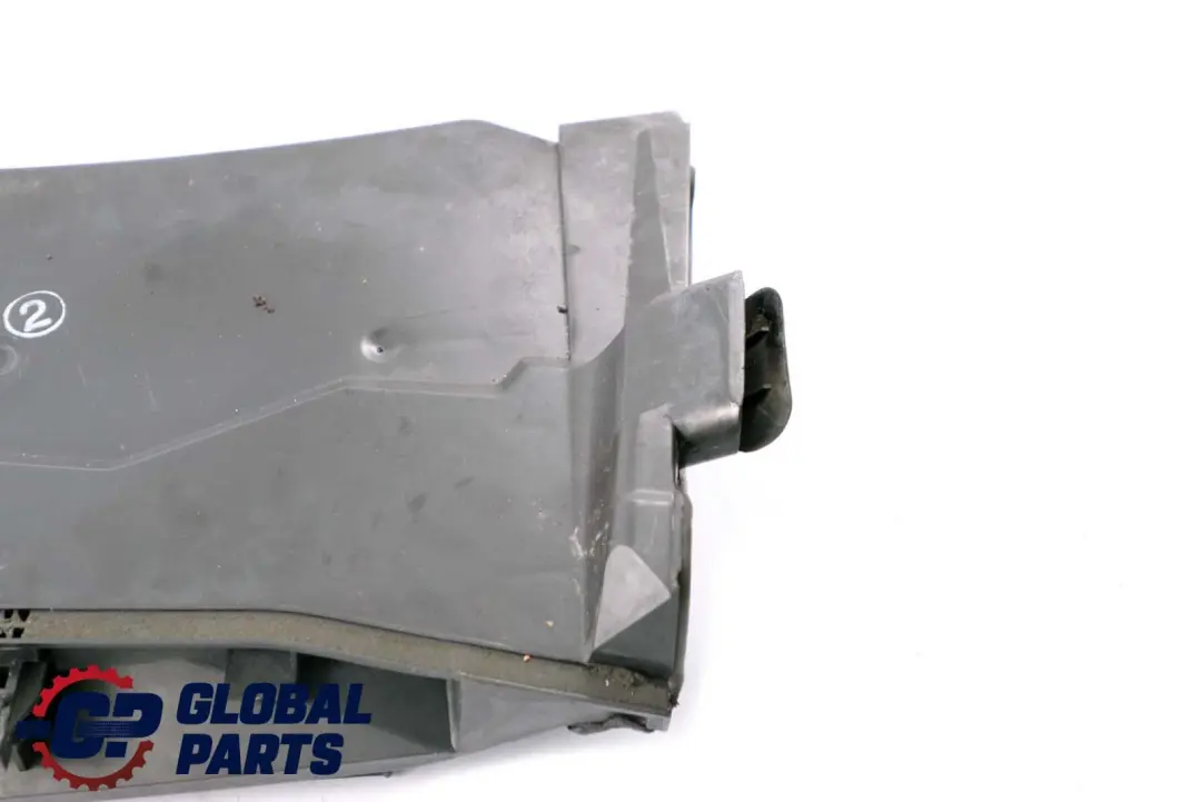 Lower Air Microfilter Cover Housing Part Right O/S to BMW 5 Series E39 with Part number 8379624 BMW 5 Series E39 Lower Air Microfilter Cover Housing Part Right O/S - SKU 8379624 - Part number 8379624