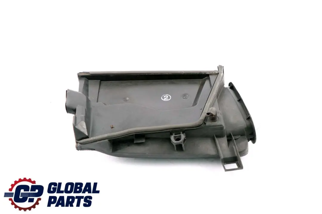 Couvercle de Microfiltre à Air Inférieur Pièce Gauche pour BMW E39 à propos du numéro de pièce 8379625 BMW E39 Couvercle de Microfiltre à Air Inférieur Pièce Gauche - SKU 8379625 - Numéro de pièce 8379625