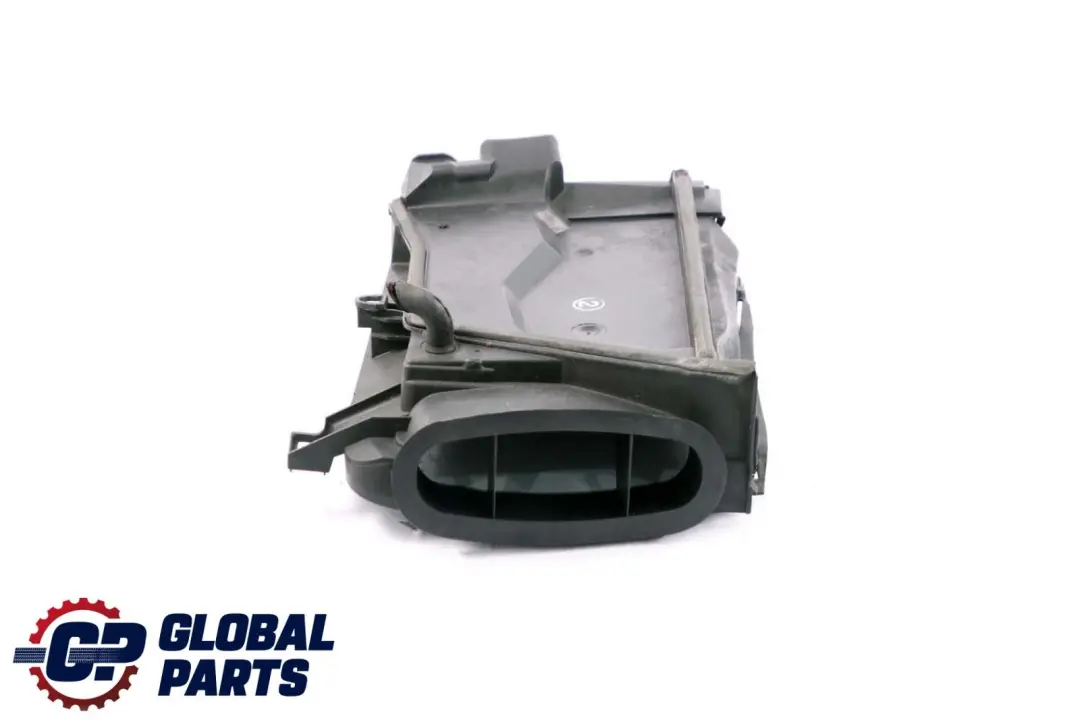 BMW 5 Series E39 Lower Air Microfilter Cover Housing Part Left N/S - SKU 8379625 - Part number 8379625