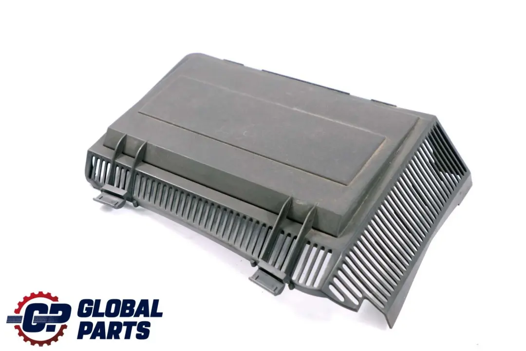 Derecho Caja de Aire Microfiltro de Polen Tapa de Servicio para BMW E39 con número de pieza 8379626 BMW E39 Derecho Caja de Aire Microfiltro de Polen Tapa de Servicio - SKU 8379626 - Número de pieza 8379626