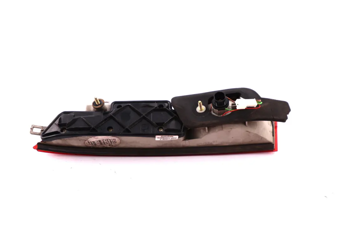 Heckleuchte Heckklappe links 6321 für BMW 7 Series E65 E66 E67 mit Teilenummer 8379689 BMW 7 Series E65 E66 E67 Heckleuchte Heckklappe links 6321 - SKU 8379689 - Teilenummer 8379689