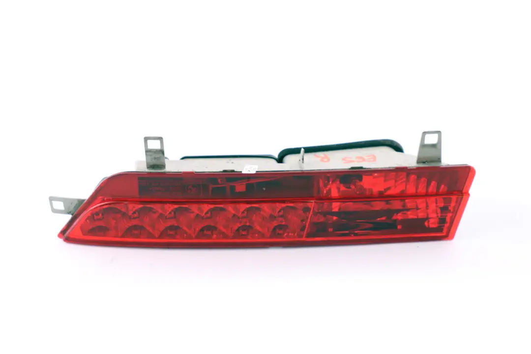 Right Rear Light In Trunk Lid Tail Lamp O/S to BMW 7 Series E65 E66 E67 with Part number 8379690 BMW 7 Series E65 E66 E67 Right Rear Light In Trunk Lid Tail Lamp O/S - SKU 8379690 - Part number 8379690