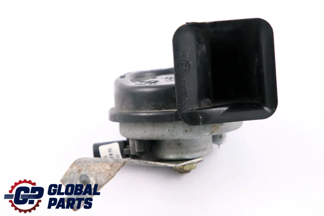 Bocina Tono Bajo para BMW er E46 con número de pieza 8379711 BMW er E46 Bocina Tono Bajo - SKU 8379711 - Número de pieza 8379711