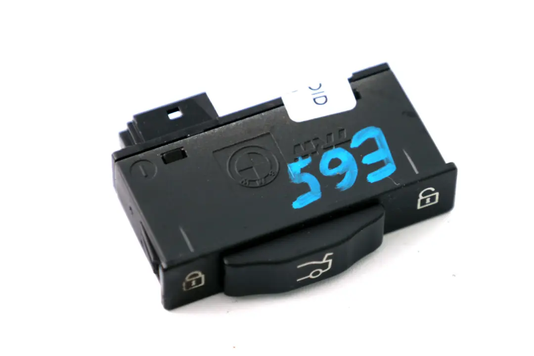 Boot Release Switch Tailgate to BMW E65 E90 E91 E92 E93 Auto with Part number 8379766 BMW E65 E90 E91 E92 E93 Auto Boot Release Switch Tailgate - SKU 8379766 - Part number 8379766