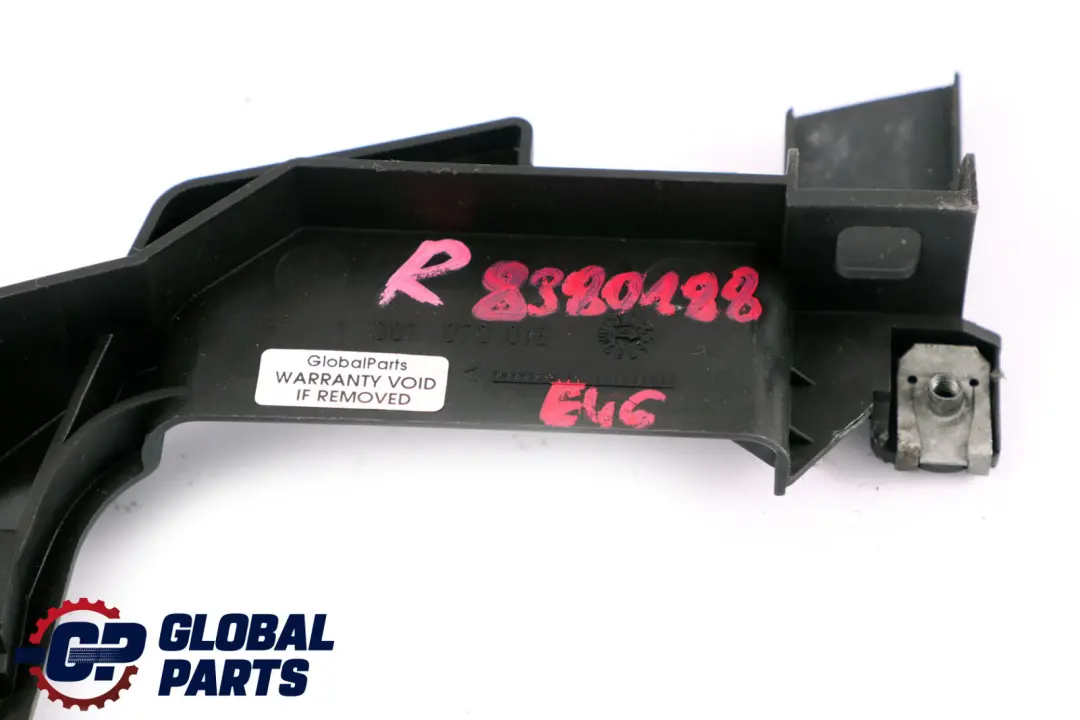 Halter Scheinwerfer Rechts für BMW 3 er E46 mit Teilenummer 8380188 BMW 3 er E46 Halter Scheinwerfer Rechts - SKU 8380188 - Teilenummer 8380188