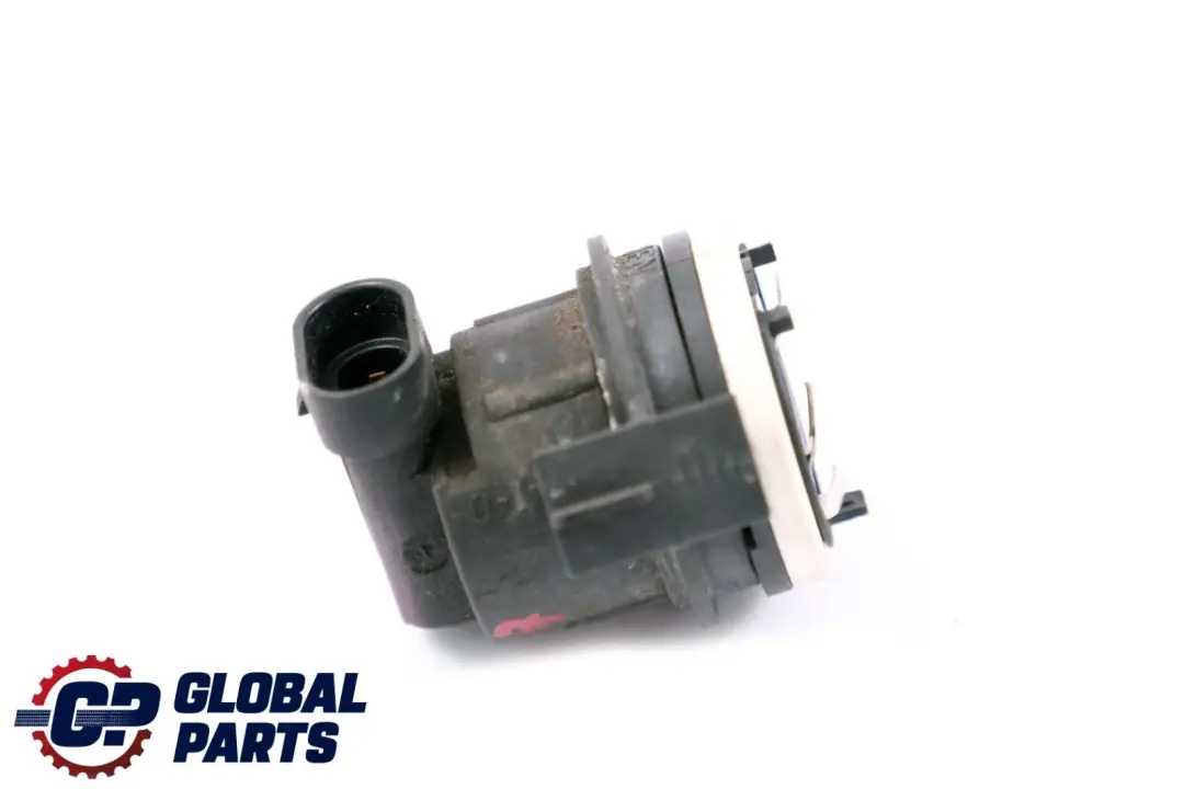 Headlight High Full Beam Bulb Holder Light to BMW 3 Series E46 with Part number 8380207 BMW 3 Series E46 Headlight High Full Beam Bulb Holder Light - SKU 8380207 - Part number 8380207