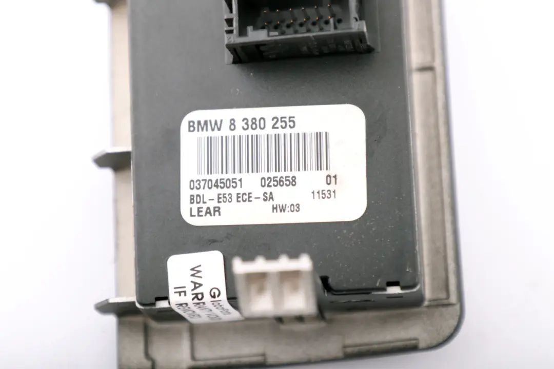 L'Unite D'Exploitation Lumiere 6131 pour BMW X5 Serie E53 à propos du numéro de pièce 8380255 BMW X5 Serie E53 L'Unite D'Exploitation Lumiere 6131 - SKU 8380255 - Numéro de pièce 8380255
