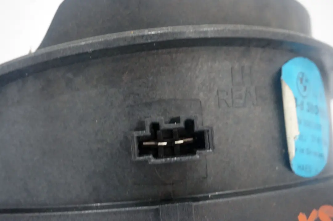 Głośnik Drzwi HiFi Tył Lewo do BMW X5 E53 o numerze 8380583 BMW X5 E53 Głośnik Drzwi HiFi Tył Lewo - SKU 8380583 - Numer Części 8380583