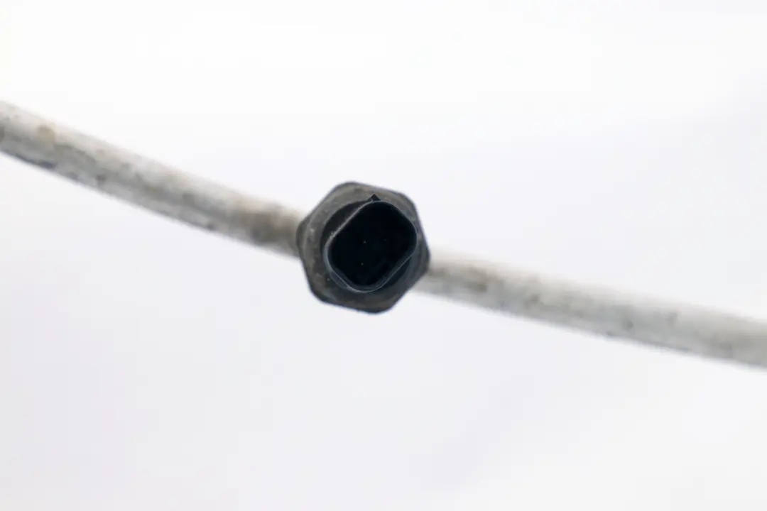 Ligne de Pression Condensateur Vaporisateur 6453 pour BMW X5 E53 à propos du numéro de pièce 8381544 BMW X5 E53 Ligne de Pression Condensateur Vaporisateur 6453 - SKU 8381544 - Numéro de pièce 8381544