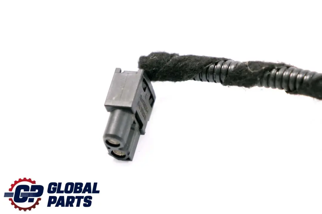 Boot Trunk Lid Tailgate Wiring Loom Harness Cable Set to BMW 5 Series E39 with Part number 8381933 BMW 5 Series E39 Boot Trunk Lid Tailgate Wiring Loom Harness Cable Set - SKU 8381933 - Part number 8381933