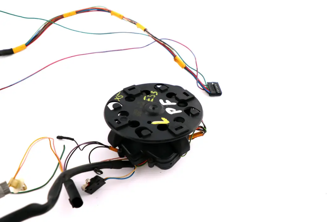 Left N/S Wing Mirror Power Fold Mechanism Actuator Motor to BMW X5 Series E53 with Part number 8381995 BMW X5 Series E53 Left N/S Wing Mirror Power Fold Mechanism Actuator Motor - SKU 8381995 - Part number 8381995