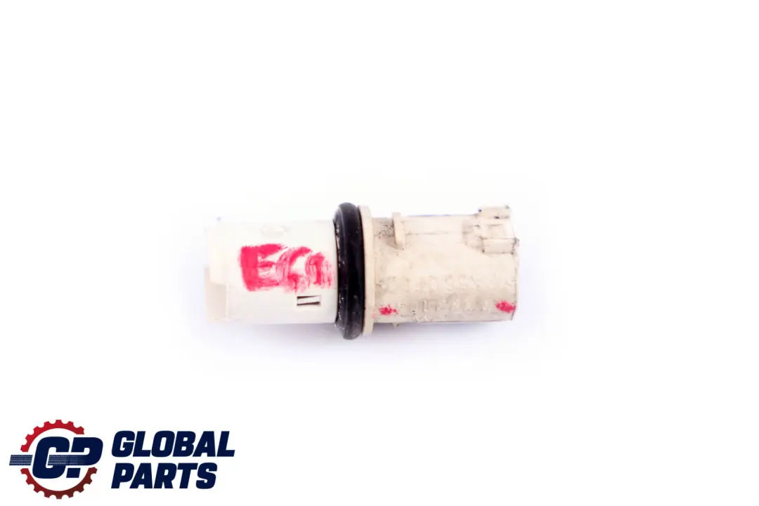 Socket Lampada per BMW E60 E61 E63 Mini R50 R56 con numero di parte 8382104 BMW E60 E61 E63 Mini R50 R56 Socket Lampada - SKU 8382104 - Numero di parte 8382104