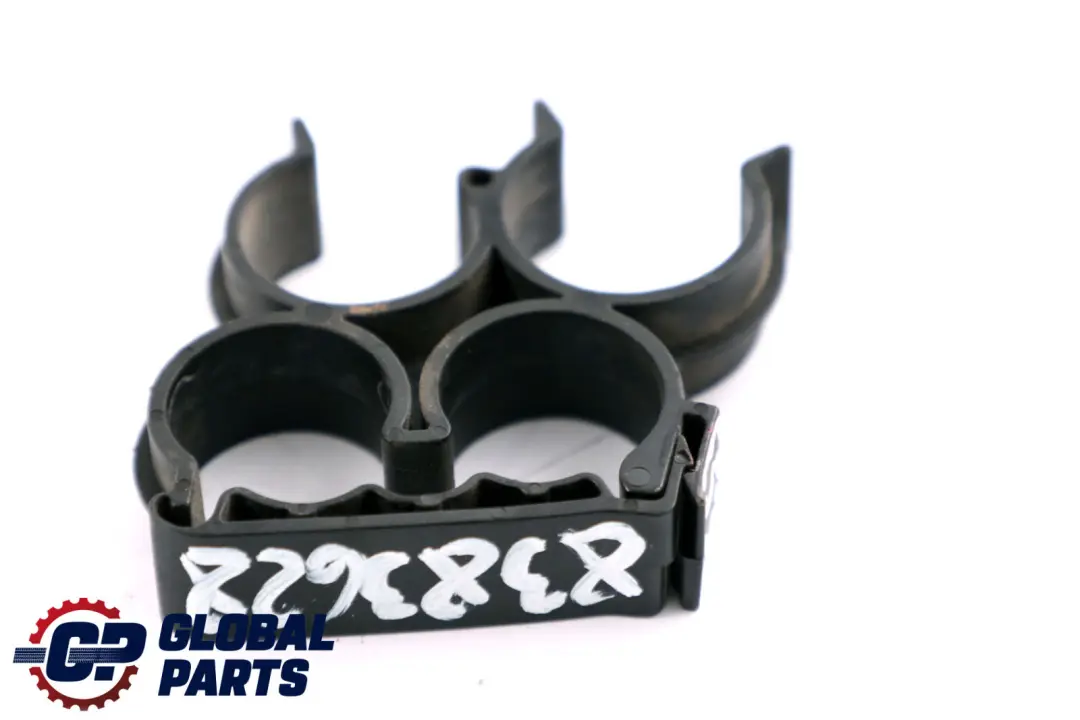 Schlauchhalter 4-fach für BMW X5 er E53 mit Teilenummer 8383628 BMW X5 er E53 Schlauchhalter 4-fach - SKU 8383628 - Teilenummer 8383628