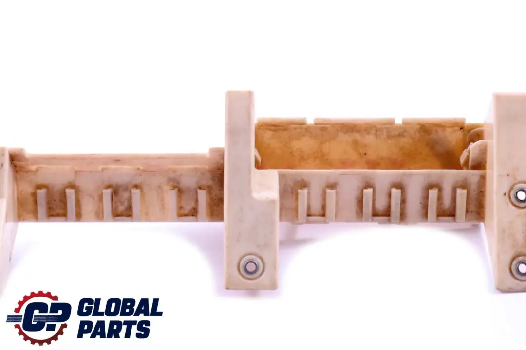 Bracket Relay Fuse Box Housing Module to BMW X5 Series E53 with Part number 8383720 BMW X5 Series E53 Bracket Relay Fuse Box Housing Module - SKU 8383720 - Part number 8383720