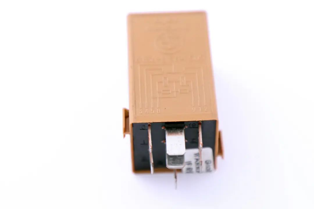 BMW E46 E60 E61 E63 E64 Windscreen Wipers Relay Brown - SKU 8384505 - Part number 8384505