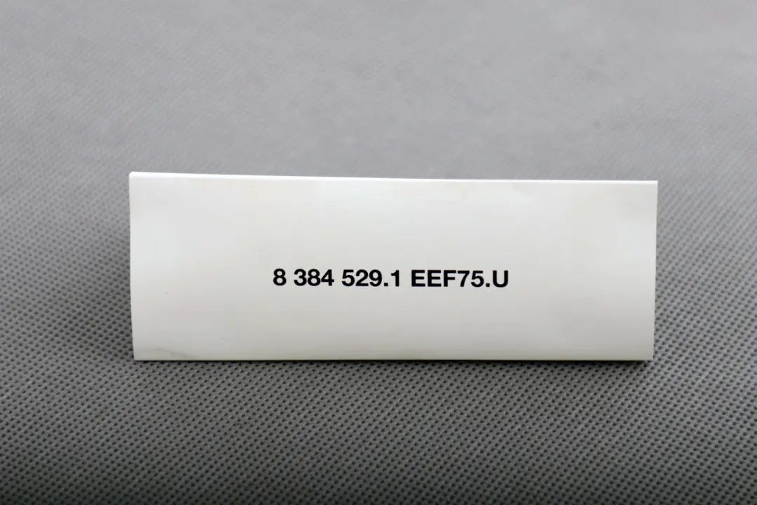 BMW E87 E90 E91 E92 E93 Groupement des boîtes distribution de fusibles - SKU 8384529 - Numéro de pièce 8384529