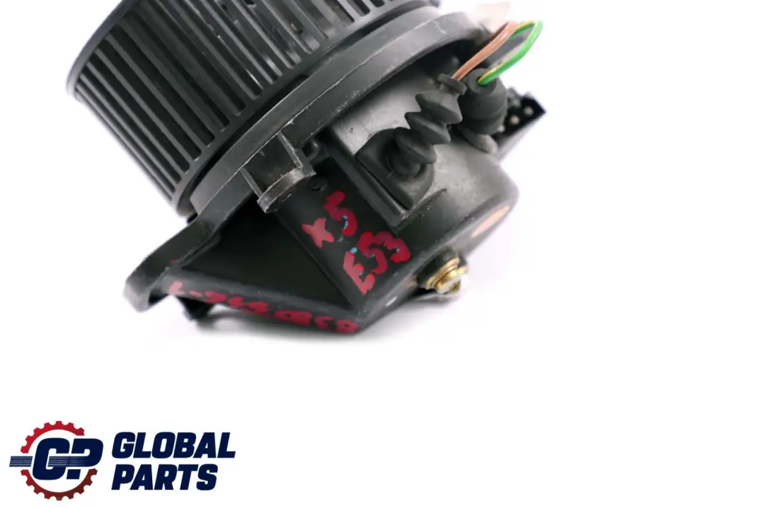 Moteur De Ventilateur De Chauffage Arrière pour BMW X5 E53 à propos du numéro de pièce 8385546 BMW X5 E53 Moteur De Ventilateur De Chauffage Arrière - SKU 8385546-1 - Numéro de pièce 8385546
