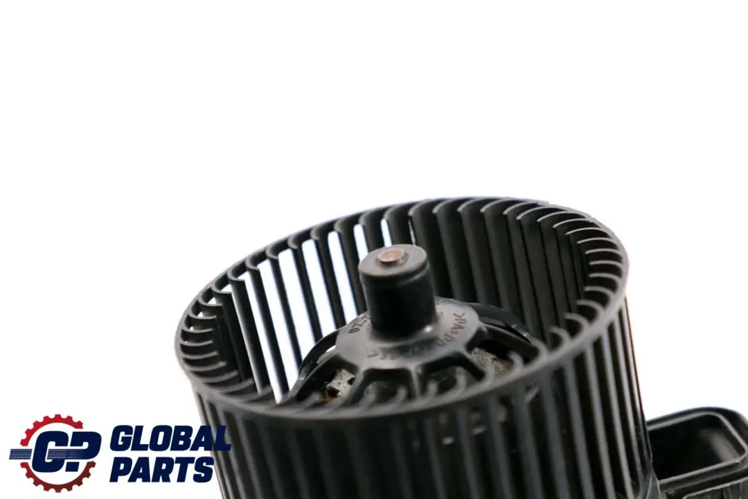 Riscaldatore Ventilatore Motore Posteriore per BMW X5 E53 con numero di parte 8385546 BMW X5 E53 Riscaldatore Ventilatore Motore Posteriore - SKU 8385546-1 - Numero di parte 8385546