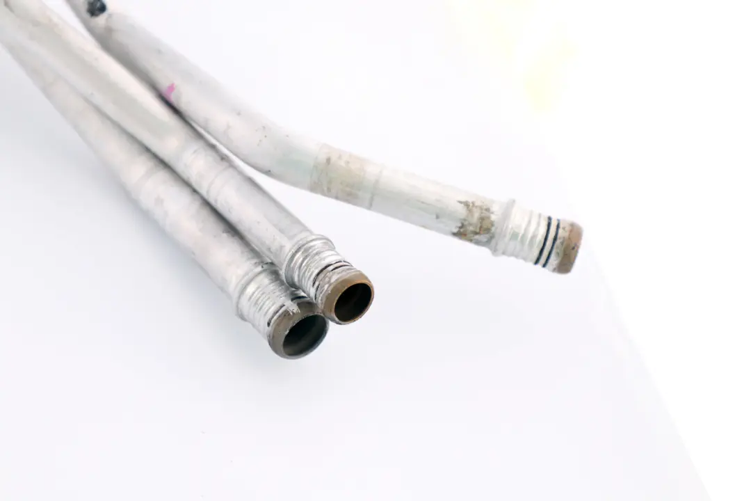 Aire Acondicionado Calentador Radiador Triple Tubo Aluminio para BMW X5 E53 con número de pieza 8385564 BMW X5 E53 Aire Acondicionado Calentador Radiador Triple Tubo Aluminio - SKU 8385564 - Número de pieza 8385564