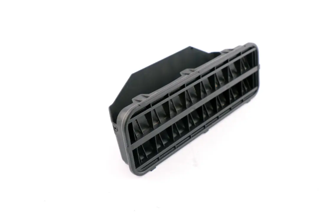 Breather Covering Air Vent Rear Bumper BMW 7 Series E65 E66 E67 - SKU 8386133 - Part number 8386133