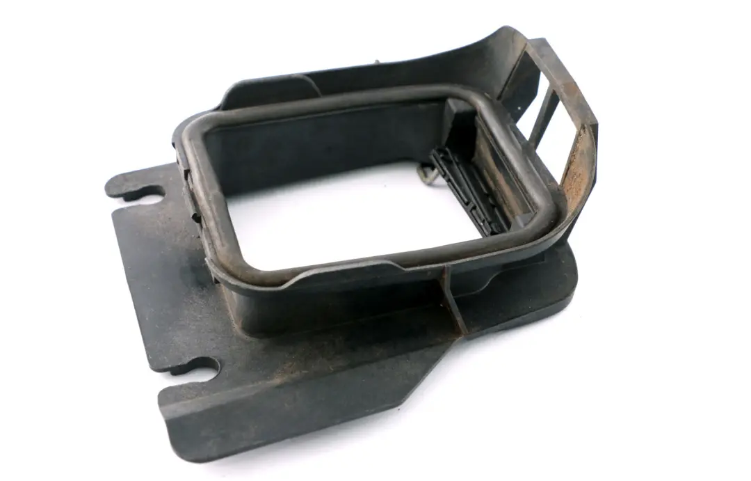 Lien de Conduit, Canal d'air Gauche pour BMW Serie E65 E66 E67 à propos du numéro de pièce 8386177 BMW Serie E65 E66 E67 Lien de Conduit, Canal d'air Gauche - SKU 8386177 - Numéro de pièce 8386177