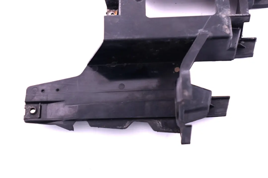 Soporte Faro delantero izquierdo para BMW X5 E53 con número de pieza 8386709 BMW X5 E53 Soporte Faro delantero izquierdo - SKU 8386709 - Número de pieza 8386709