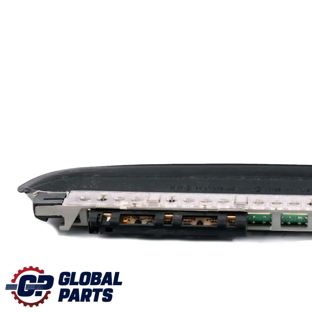 Dritte Bremsleuchte Weiss für BMW 3 er E46 Limousine mit Teilenummer 8386963 BMW 3 er E46 Limousine Dritte Bremsleuchte Weiss - SKU 8386963 - Teilenummer 8386963