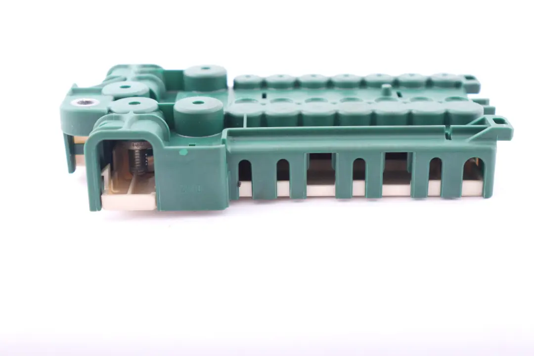 BMW X5 E39 E53 Fuse Box Housing 8 Fold Voltage Regulator Boot - SKU 8387541 - Part number 6924976
