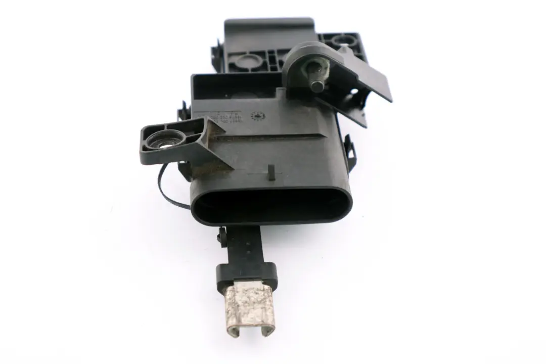 Compartment Terminal Point to BMW 7 Series E65 E66 Battery B Engine with Part number 8387568 BMW 7 Series E65 E66 Battery B Engine Compartment Terminal Point - SKU 8387568 - Part number 8387568