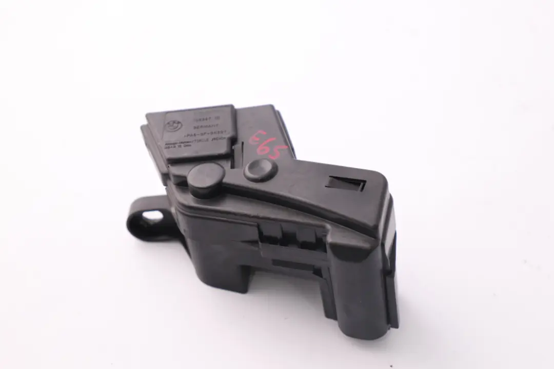 BMW E65 E66 Tapa Bateria Base - SKU 8387573 - Número de pieza 8387573