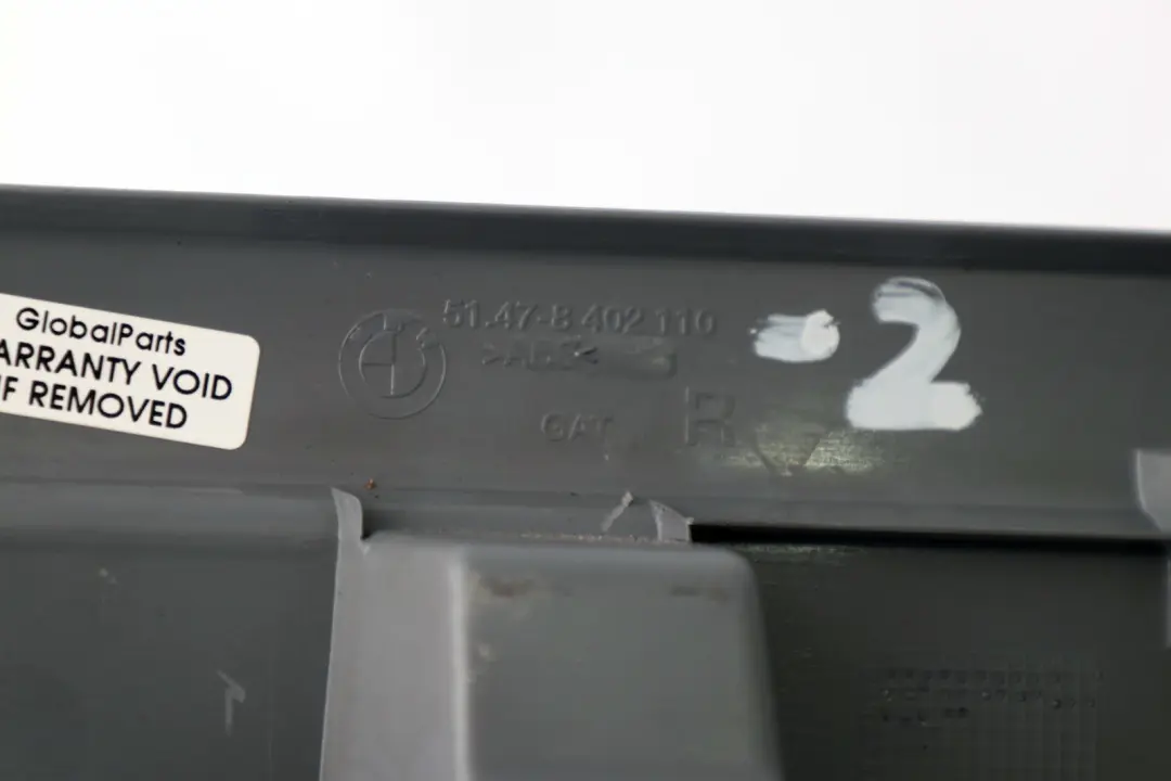 BMW X5 E53 Cache-seuil De Porte D'entrée Arrière Droit Grau - SKU 8402110-2 - Numéro de pièce 8402110