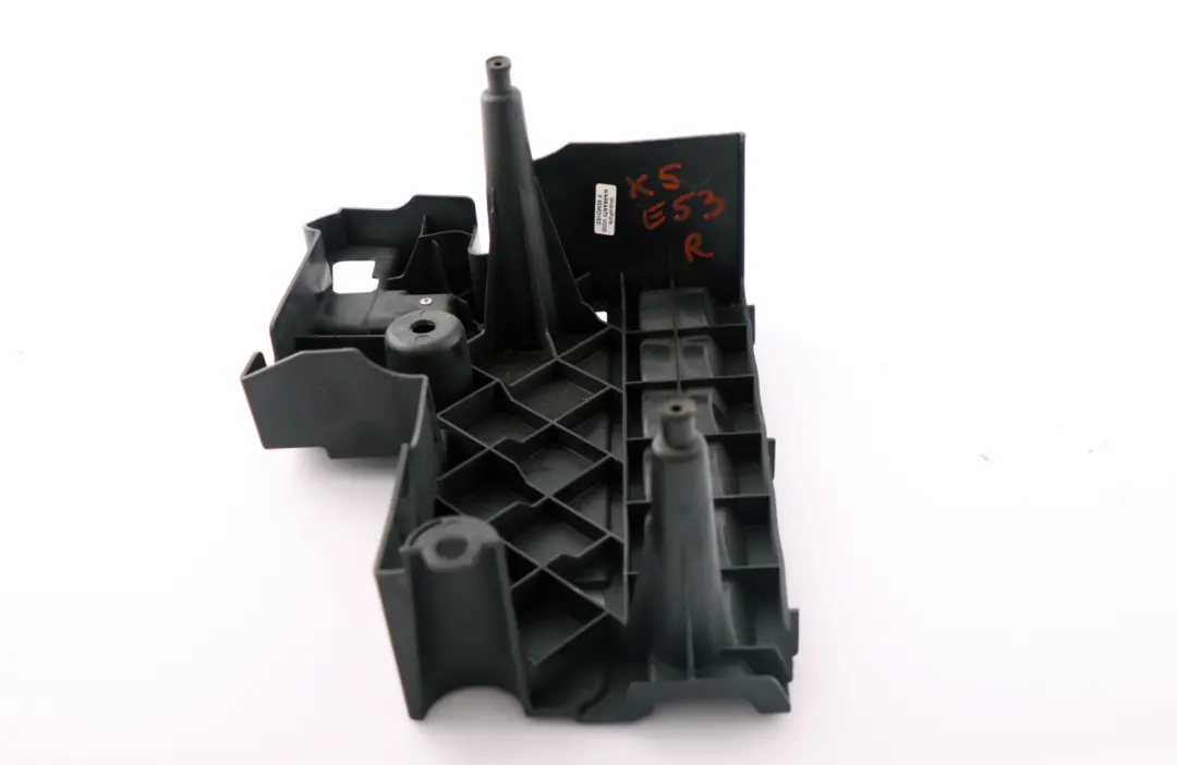 Base Trave Longitudinale Posteriore Dx Nero 5147 per BMW X5 E53 con numero di parte 51478402112 BMW X5 E53 Base Trave Longitudinale Posteriore Dx Nero 5147 - SKU 8402112 - Numero di parte 51478402112