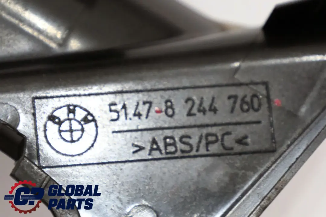 Osłona wkład tapicerka bagażnika dolna do BMW E53 X5 o numerze 8402127 BMW E53 X5 Osłona wkład tapicerka bagażnika dolna - SKU 8402127 - Numer Części 8402127