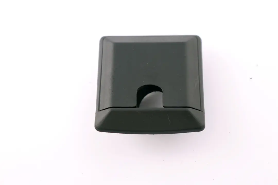 Front Right O/S Hook Roller Net Cover to BMW X5 Series E53 Black with Part number 7003784 BMW X5 Series E53 Black Front Right O/S Hook Roller Net Cover - SKU 8402132 - Part number 7003784