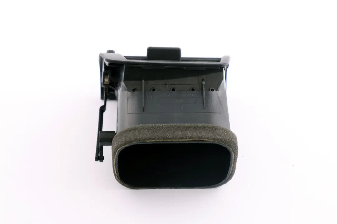 Kratka wlot powietrza lewa lewy przód do BMW E53 X5 o numerze 8402215 BMW E53 X5 Kratka wlot powietrza lewa lewy przód - SKU 8402215 - Numer Części 8402215