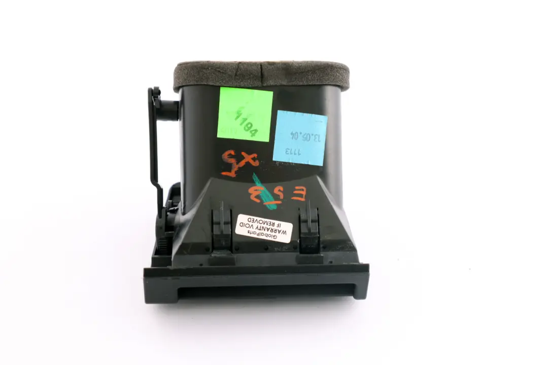 Dashboard Ugello Aria Ventilazione SX per BMW X5 E53 con numero di parte 8402215 BMW X5 E53 Dashboard Ugello Aria Ventilazione SX - SKU 8402215 - Numero di parte 8402215