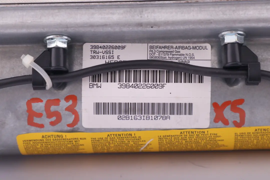 Airbag Frontal Côté Passager Tableau De Bord pour BMW X5 E53 à propos du numéro de pièce 72127131125 BMW X5 E53 Airbag Frontal Côté Passager Tableau De Bord - SKU 8402260 - Numéro de pièce 72127131125