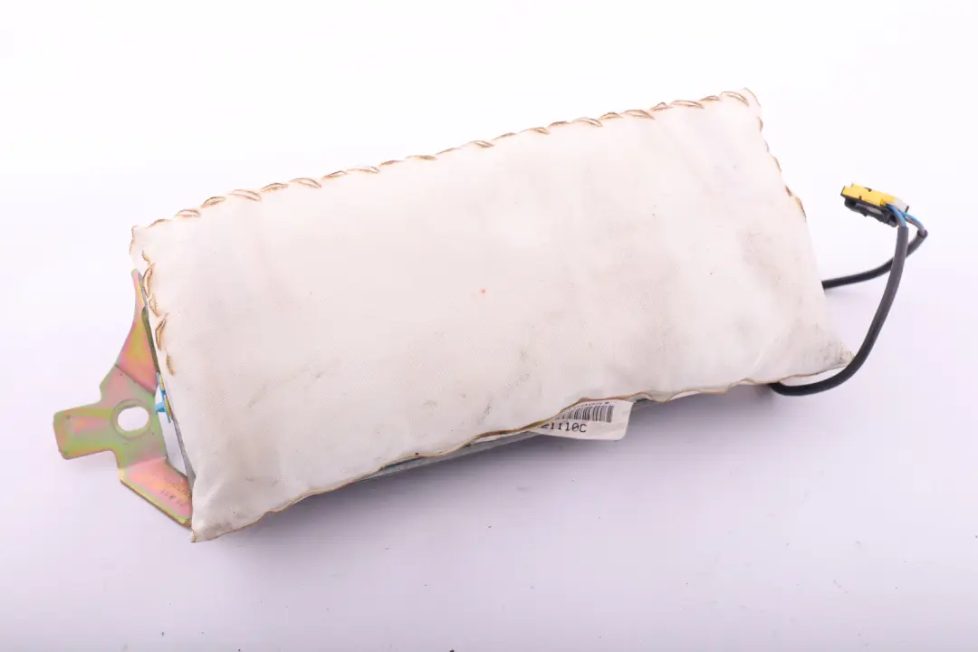 Airbag Frontale Lato Passeggero Cruscotto per BMW X5 E53 con numero di parte 72127131125 BMW X5 E53 Airbag Frontale Lato Passeggero Cruscotto - SKU 8402260 - Numero di parte 72127131125