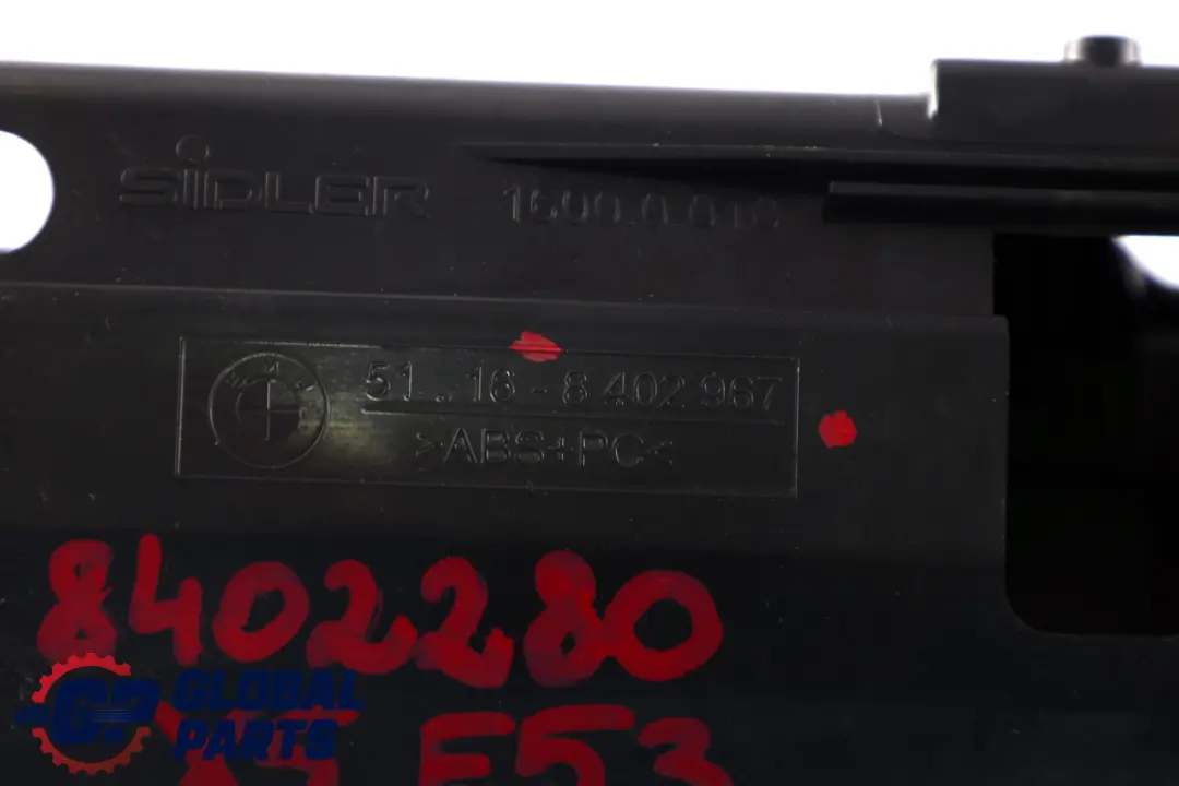 Popielniczka Schowek Titan do BMW X5 E53 o numerze 8402280 BMW X5 E53 Popielniczka Schowek Titan - SKU 8402280 - Numer Części 8402280